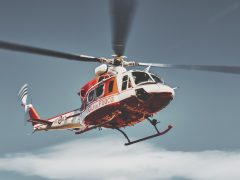 Dinas Damkar Penukal Abab Lematang Ilir Bersihkan Tumpahan Oli di Perbukitan